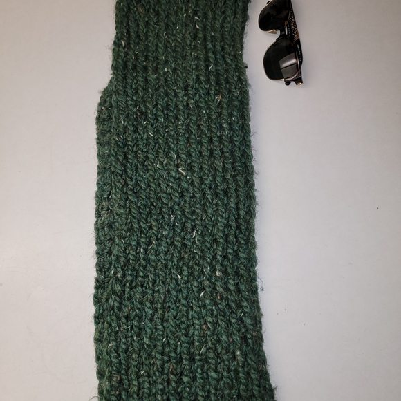 Free w/ Bundle - Handmade Infinity Scarf - Picture 4 of 4